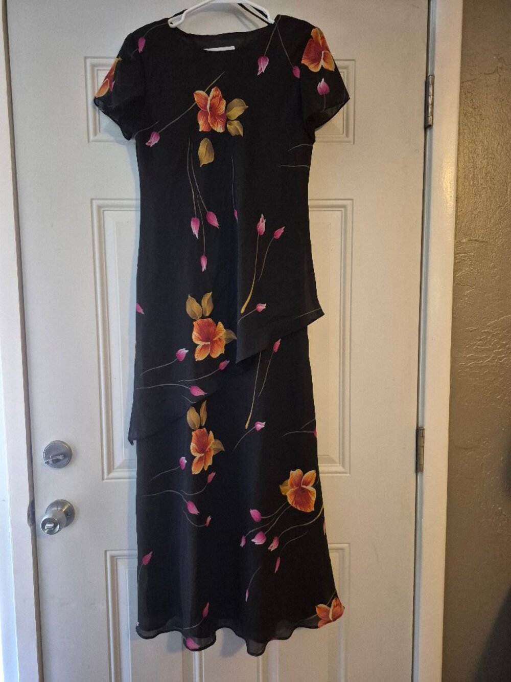 Ladies Dress. Jessica Howard. Maxi